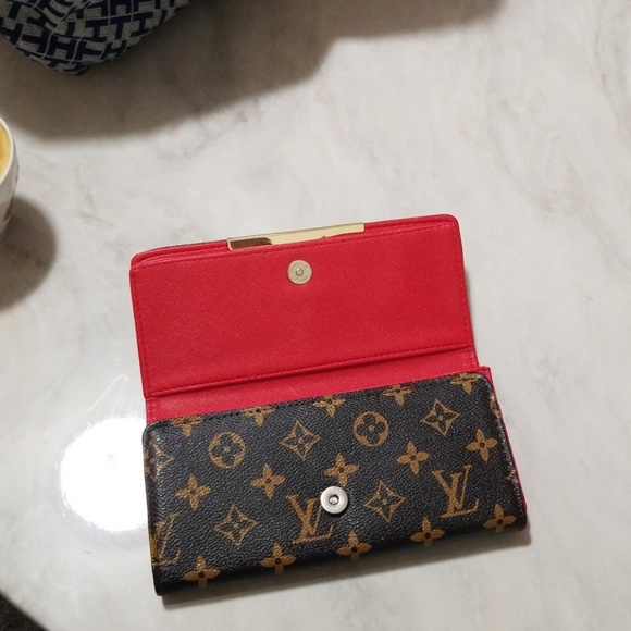 Wallet - Picture 2 of 3